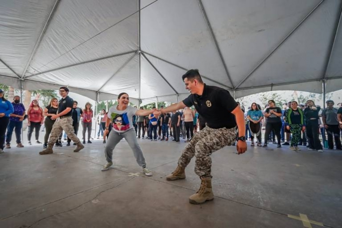  MUJERES CONTINÚAN CURSOS DE DEFENSA PERSONAL 