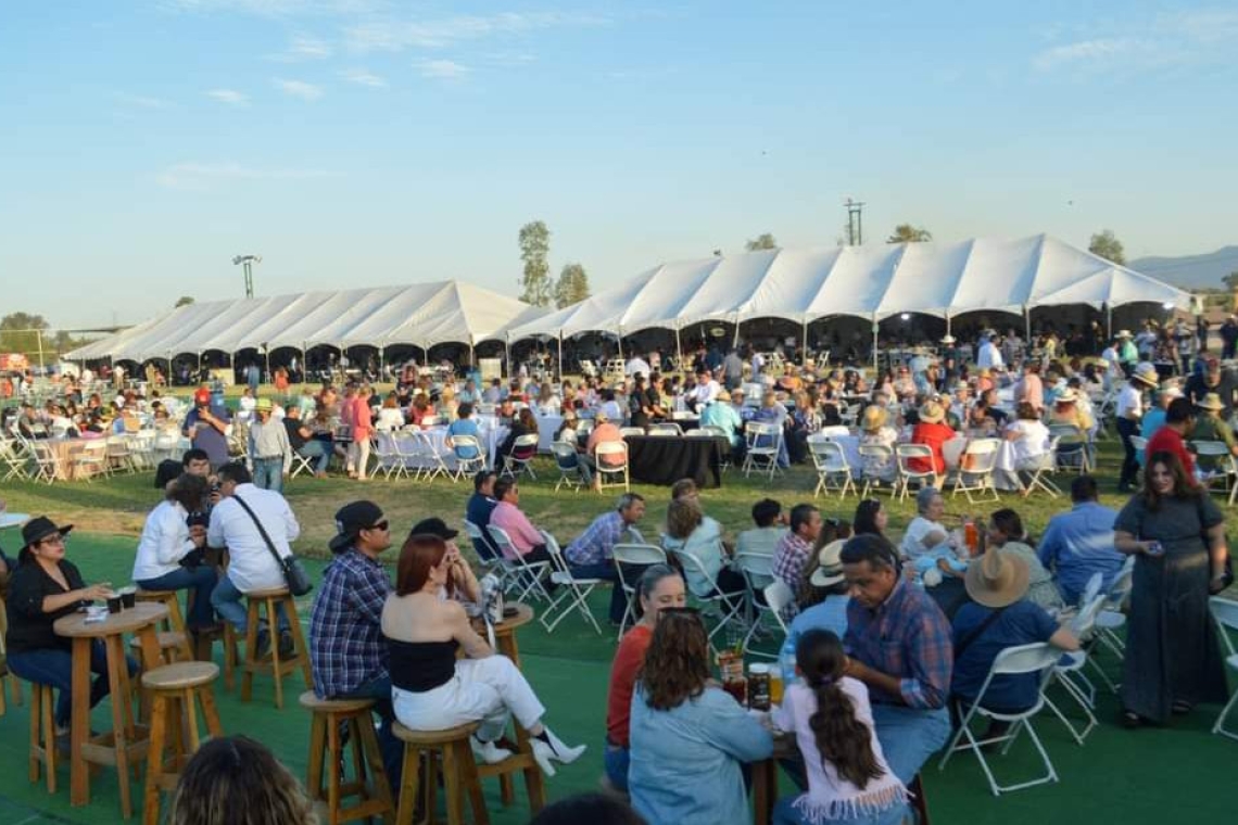 FESTIVAL DEL QUESO, CARNE, VINO Y DÁTIL ESTE SÁBADO 