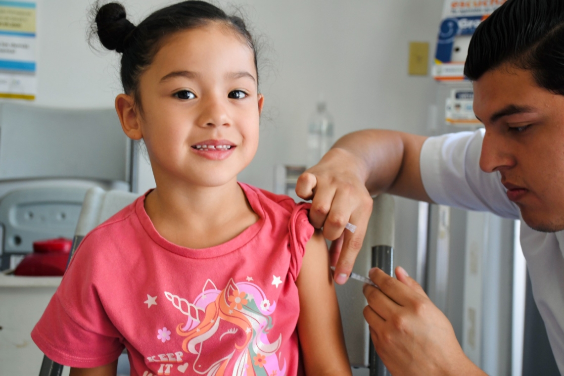 VACUNA CONTRA EL COVID 19 Y LA INFLUENZA EN BC