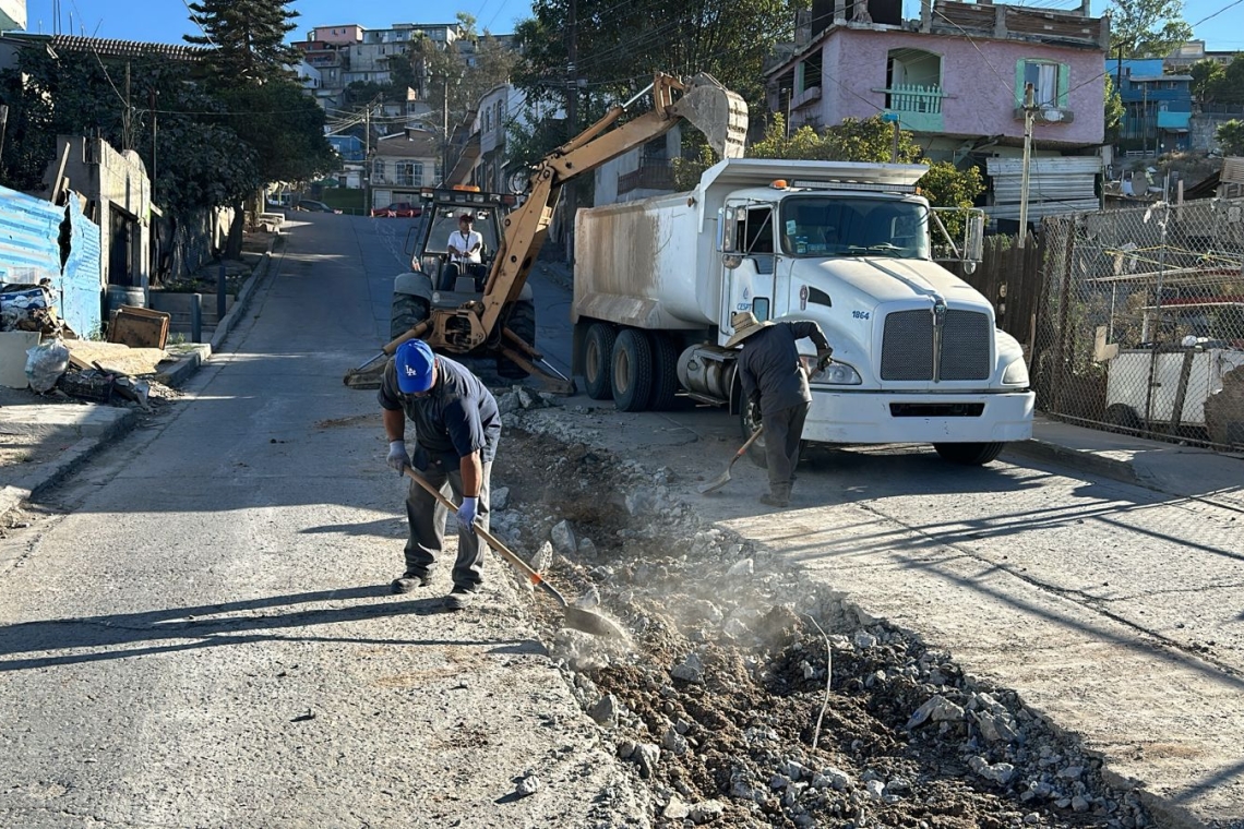 CONTINÚA CESPT REPOSICIÓN DE RED DE ALCANTARILLADO SANITARIO EN LA COLONIA SÁNCHEZ TABOADA