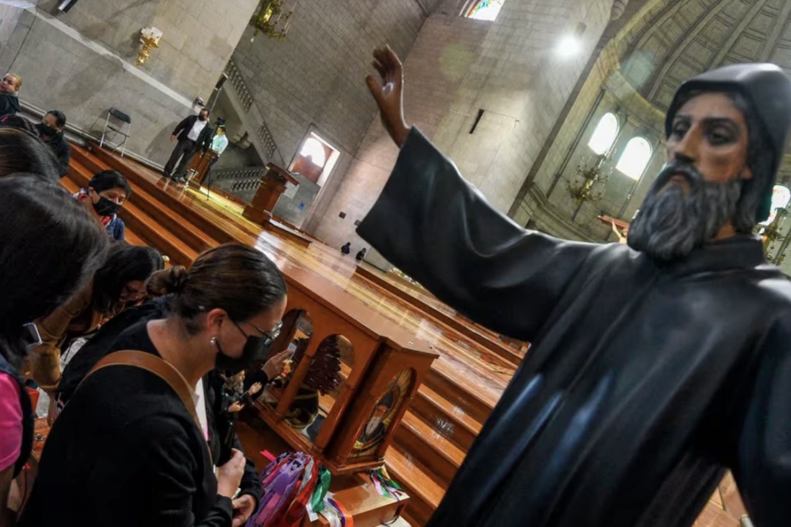 Cuál es la tradición a San Charbel que nació en México y llegó a otros países