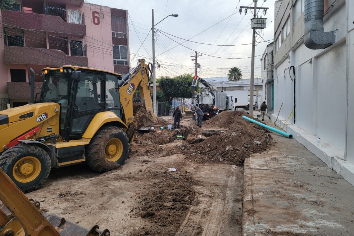 Realiza CESPT mantenimiento correctivo a infraestructura sanitaria de la ciudad 