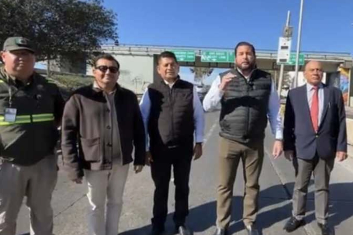 Ordenó Burgueño retiro de &quot;Los Minions&quot; de la garita de San Ysidro