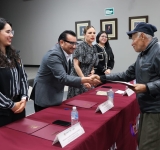 Ruiz Uribe sostiene encuentro con integrantes de COOPRENSA Baja California 