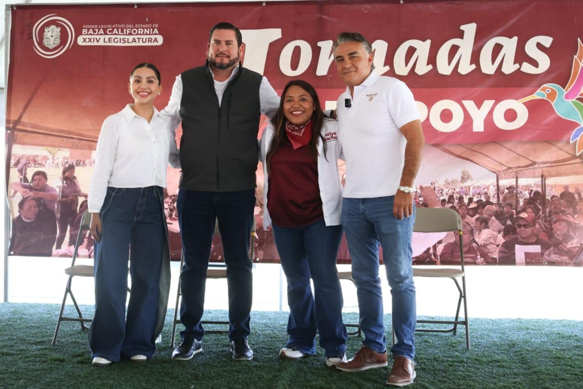 Acompaña Ismael Burgueño a diputada Evelyn Sánchez en jornada de apoyos a la ciudadanía