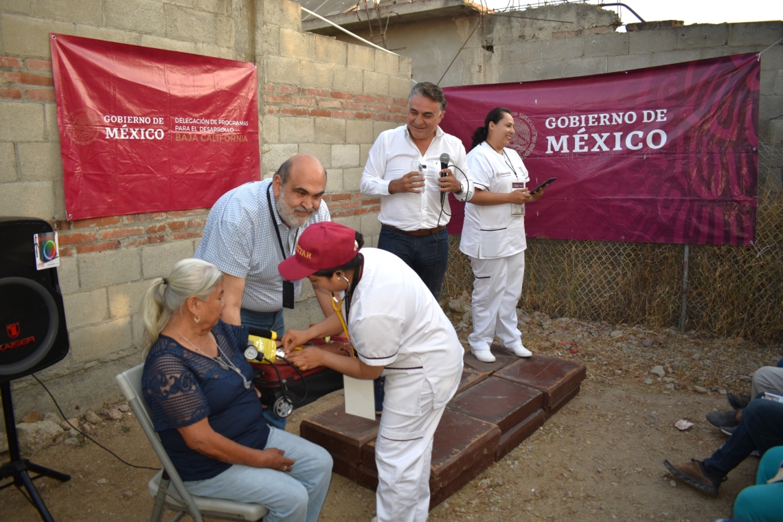 SALUD CASA POR CASA” YA ATIENDE EN SUS HOGARES A ADULTOS MAYORES Y PERSONAS CON DISCAPACIDAD: RUIZ URIBE