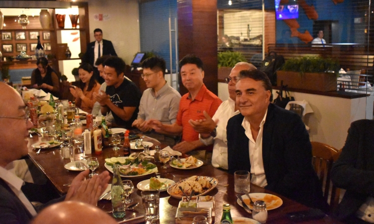 Bienvenidos Chinos y Bienvenidas sus Inversiones a Baja California: Ruiz Uribe
