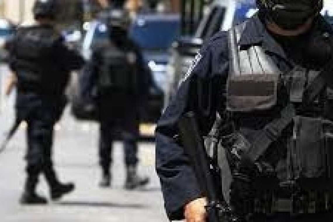 Polícias deben identificarse plenamente en operativos 