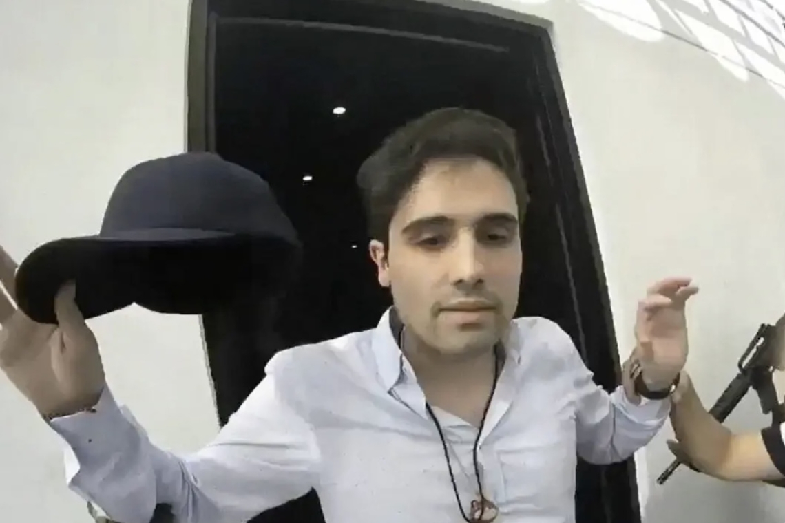 A Quién delatará Ovidio
