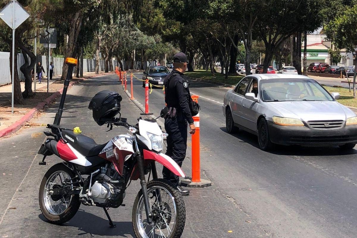 Implementa Gobierno Municipal operativo para agilizar el flujo vehicular en bulevar Padre Kino