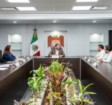 EL SNTE 2 Y 37 DEBE PROTEGER A SUS AGREMIADOS