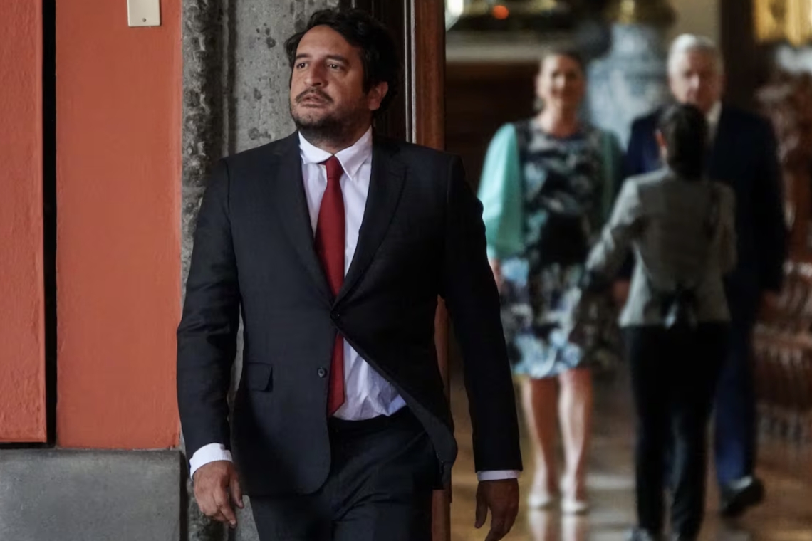 Los ataques contra el núcleo familiar de López Obrador arrecian dentro y fuera de Morena
