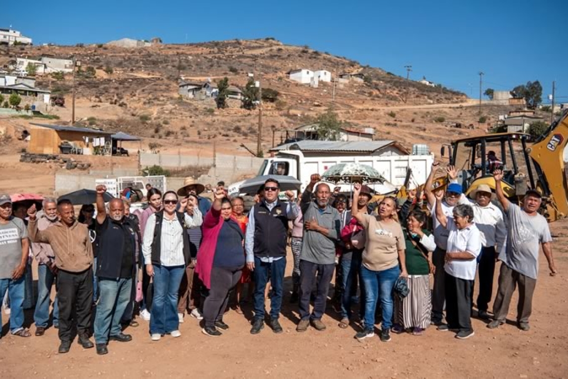 Transforma Gobierno Municipal de Tijuana entornos urbanos con jornadas de limpieza y mantenimiento en tres delegaciones