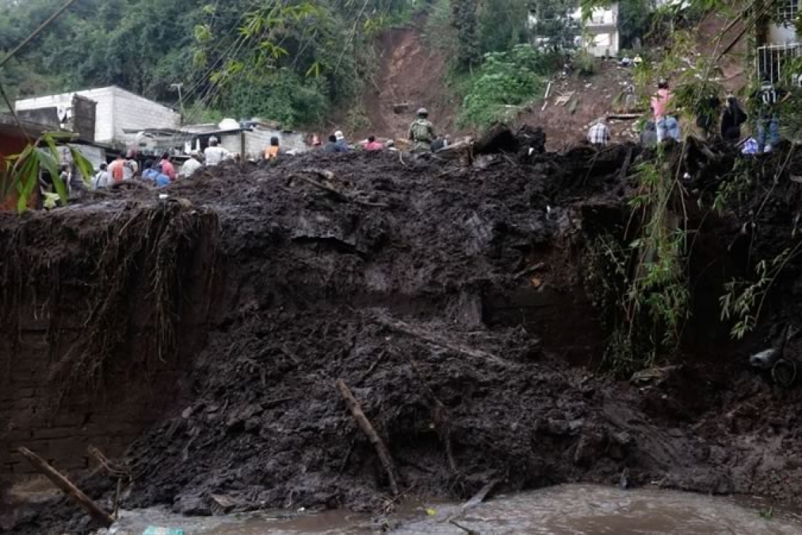 Lluvias en México dejan 64 fallecidos y 65 desaparecidos