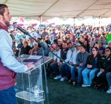 Atiende Ismael Burgueño a más de mil 700 residentes de la colonia Salvatierra con Macro Jornada de Bienestar