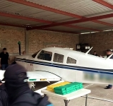 FGR CUMPLIMENTA CATEO EN AERÓDROMO Y ASEGURA CLORHIDRATO DE COCAÍNA Y UNA AVIONETA