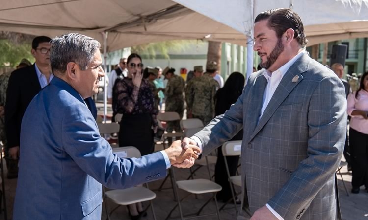 Asiste Ismael Burgueño a la Ceremonia de Toma de Posesión del nuevo Comandante de la II Región Militar