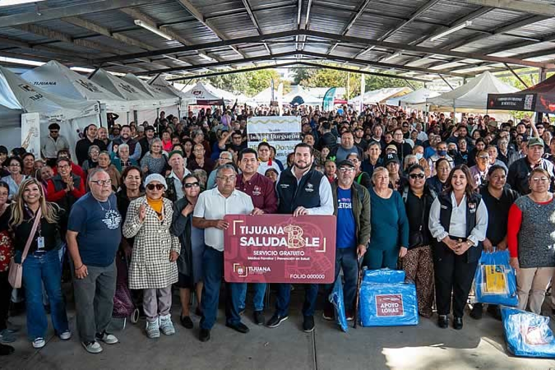 Lleva Gobierno de Ismael Burgueño servicios municipales a la colonia Rincón Dorado