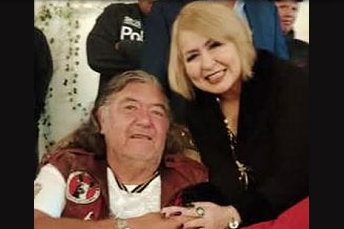 JORGE HANK RHON NO SABE QUE TIENE A UNA PÉSIMA PRESIDENTA DEL PES EN ROSARITO