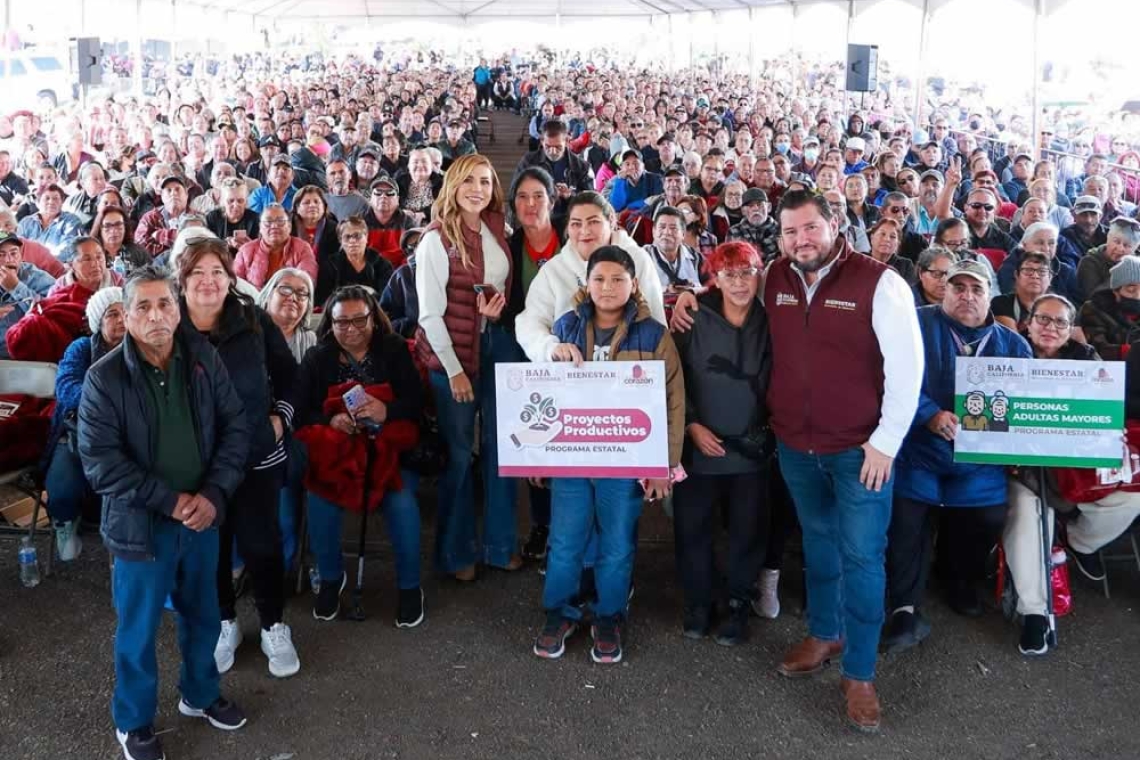 GOBERNADORA MARINA DEL PILAR REFUERZA EL ACOMPAÑAMIENTO A LAS PERSONAS ADULTAS MAYORES CON APOYOS QUE BRINDAN BIENESTAR