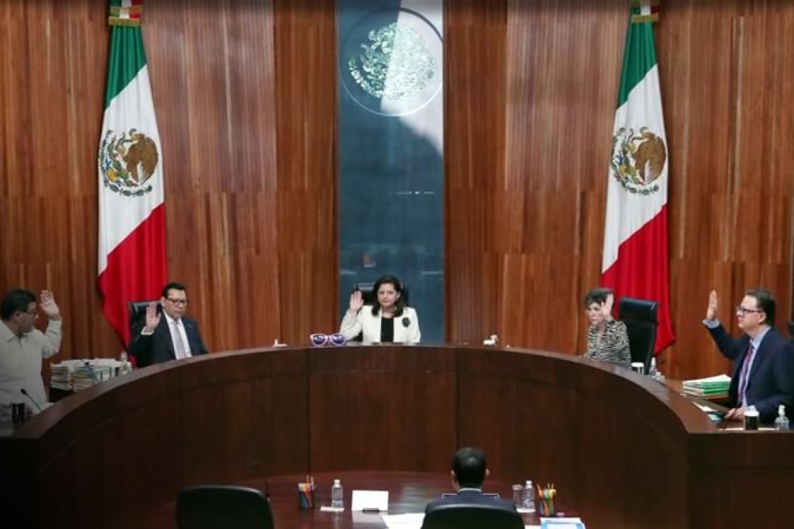 'Un atraco a la Constitución' que el Tribunal Electoral validara la sobrerrepresentación: Diego Valadés