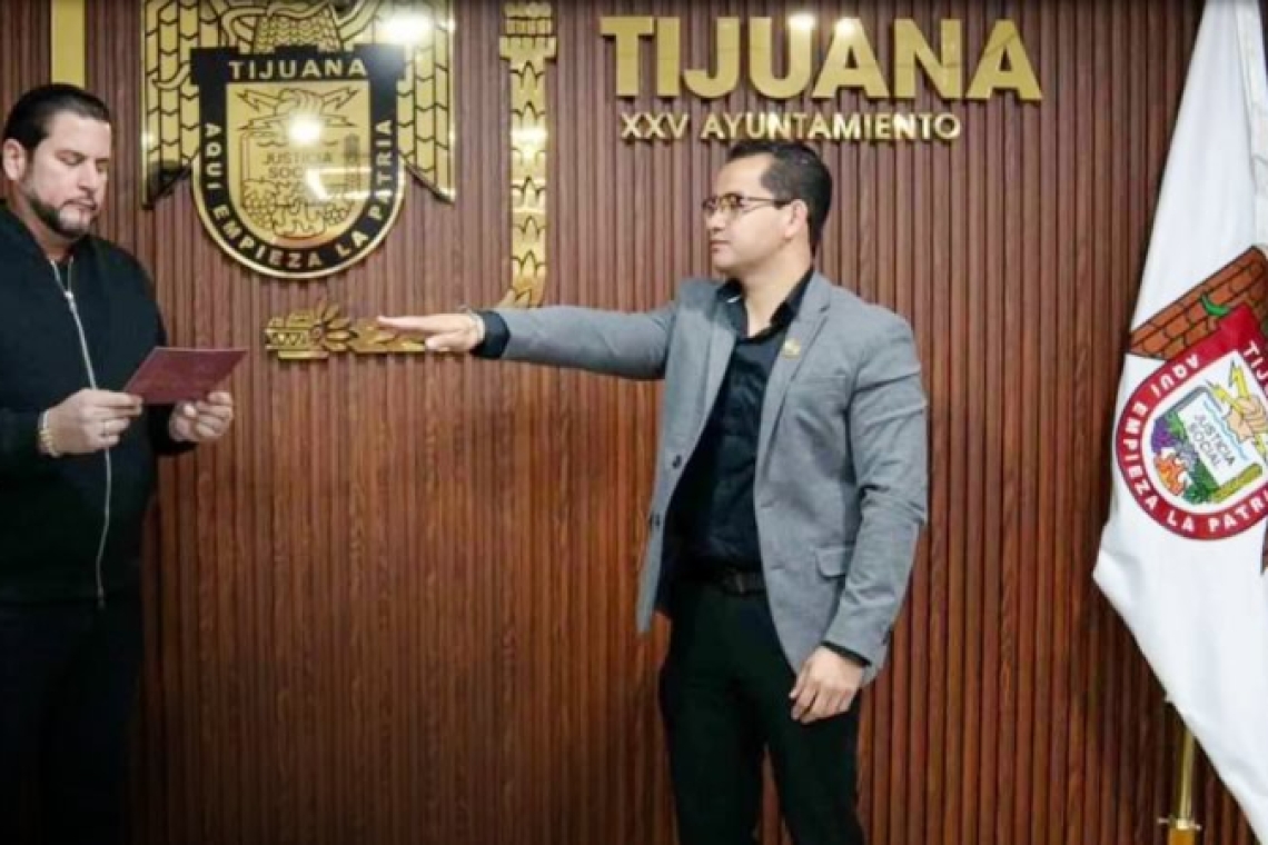 Burgueño nombra a su nuevo secretario particular.