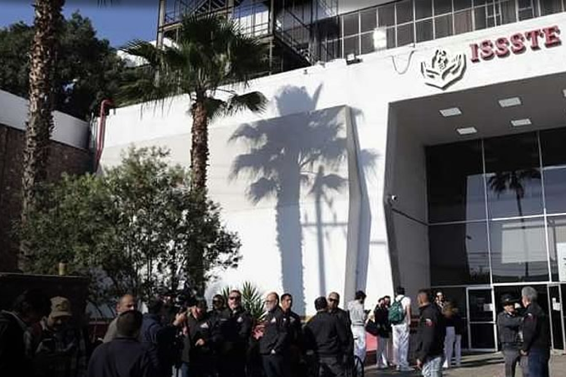 Maestros bloquearán la garita de San Ysidro, rechazan la Ley del Issste