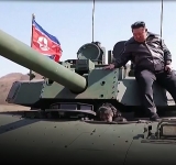 Imágenes de la hija de Kim Jong-un en un tanque avivan debates de sucesión