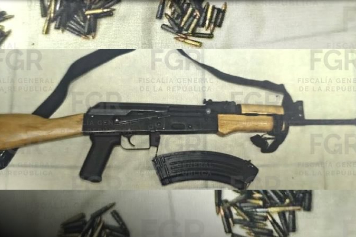FGR LLEVA A PROCESO A CINCO PERSONAS DETENIDAS JUNTO CON ARMAS DE FUEGO, CARGADORES Y CARTUCHOS