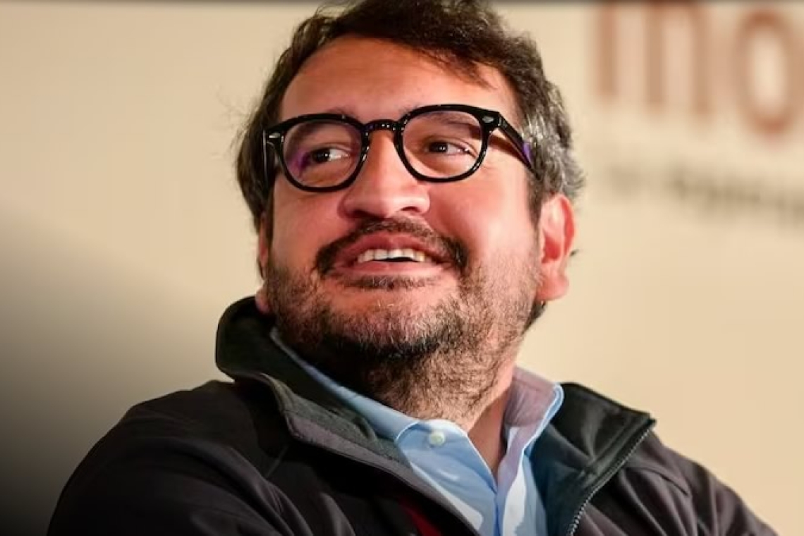 El hijo de López Obrador libra los reacomodos en Morena y se mantiene como secretario de Organización