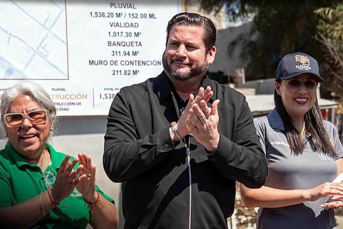 Inaugura Ismael Burgueño obra de drenaje pluvial en la colonia Valle Verde