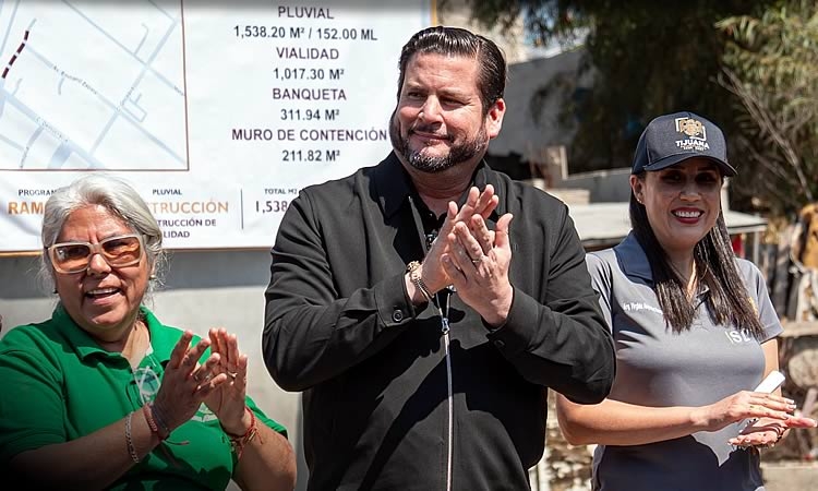 Inaugura Ismael Burgueño obra de drenaje pluvial en la colonia Valle Verde