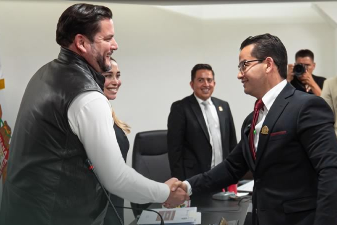 Aprueba Cabildo de Tijuana licencia temporal al presidente municipal Ismael Burgueño Ruiz