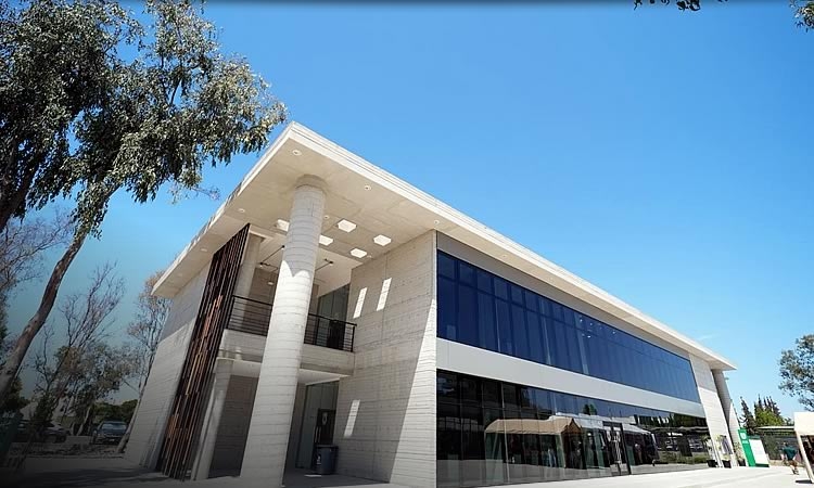 Inaugura UABC nuevas aulas en campus Tijuana