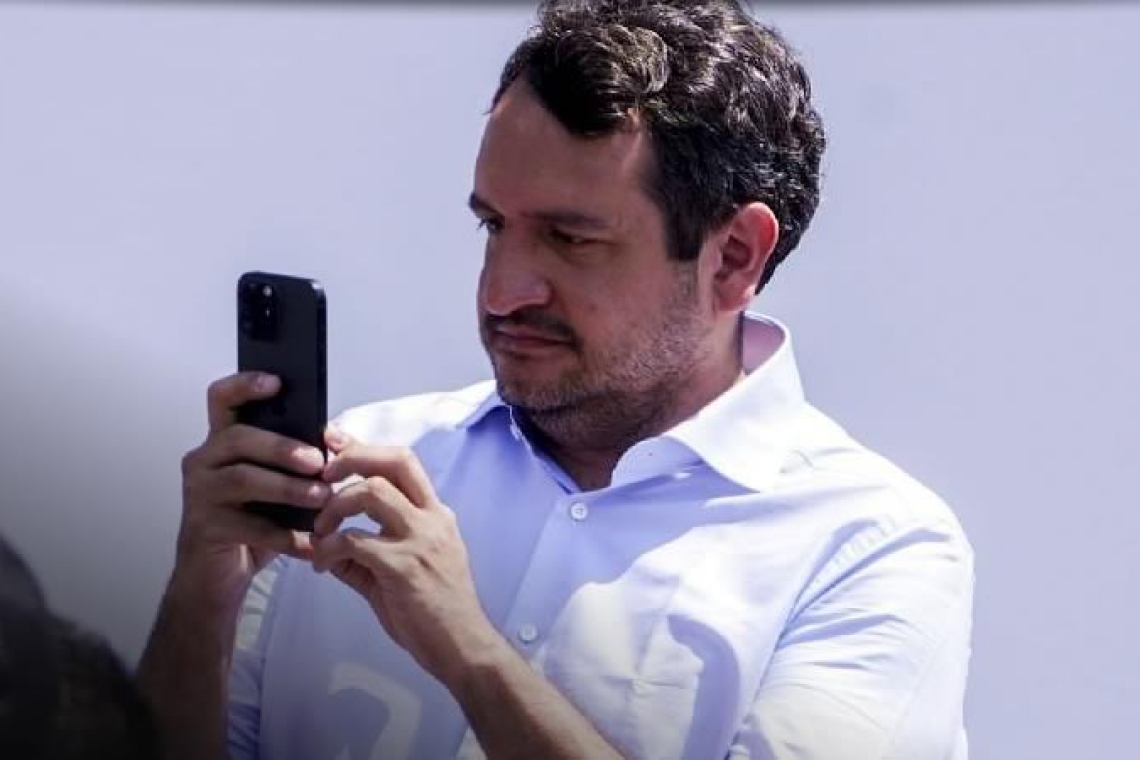 Más dinero a una obra de los amigos de Andy López Beltrán: modificarán y pondrán estacionamiento al malogrado malecón de Villahermosa