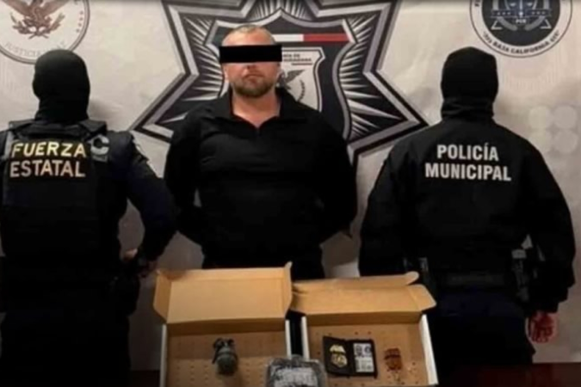 Detienen en Tecate a ex militar ruso buscado por la Interpol: tenía credencial falsa de la CIA, una granada y patrulla clonada