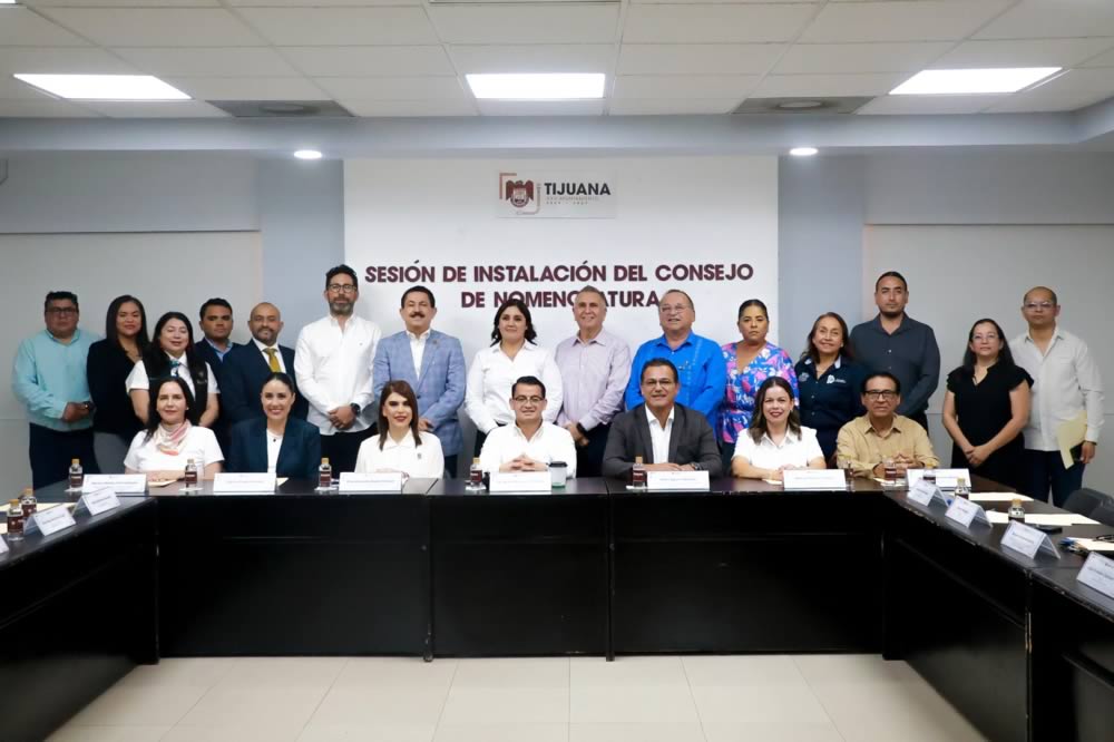 Abdiel instala consejo nomenclatura 2