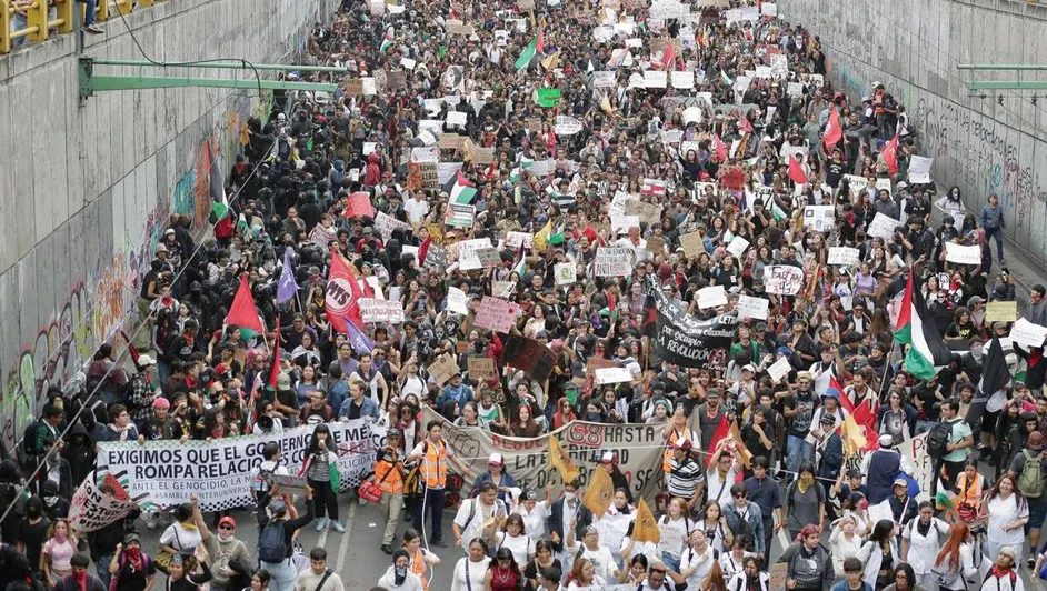 marcha conmemorativa ciudad mexico ariel